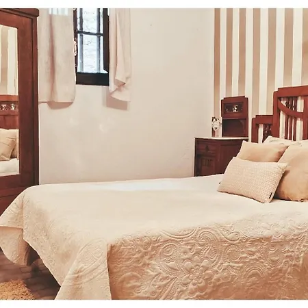 Caballucos Del Diablu Holiday home Barcena Mayor