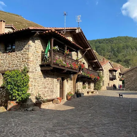 Holiday home Caballucos Del Diablu Barcena Mayor