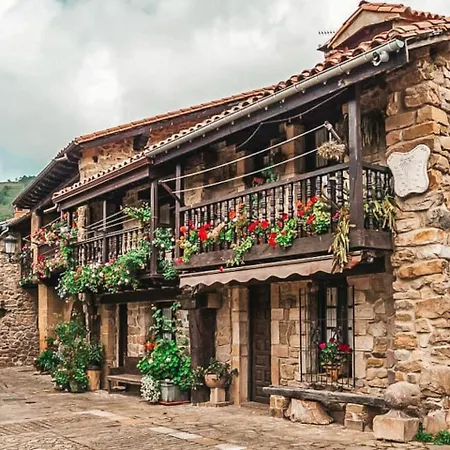 Holiday home Caballucos Del Diablu Barcena Mayor